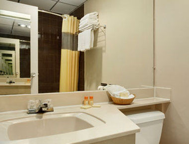 Days Inn By Wyndham Southington Zewnętrze zdjęcie
